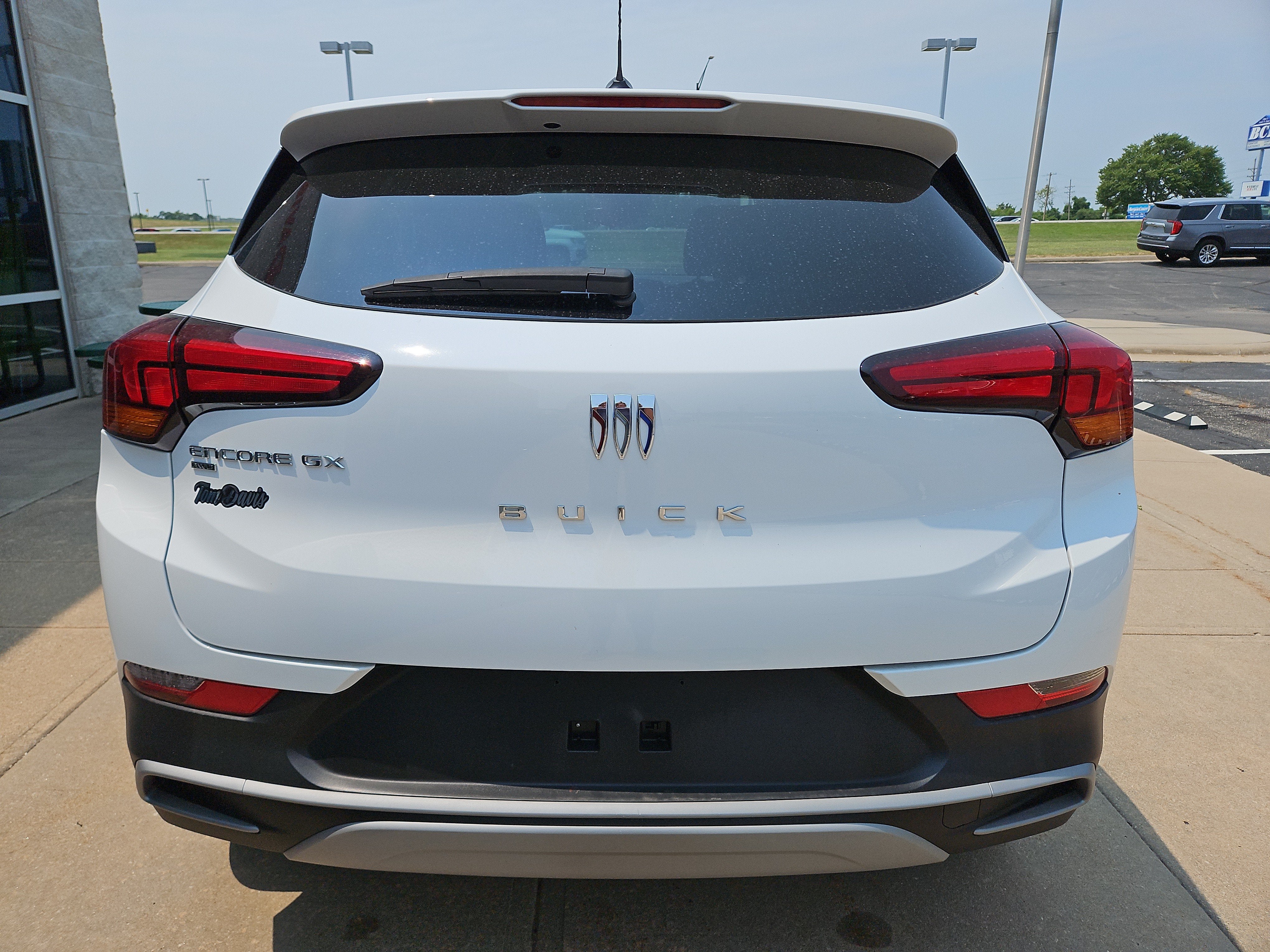 2025 Buick Encore GX Preferred - Photo 18