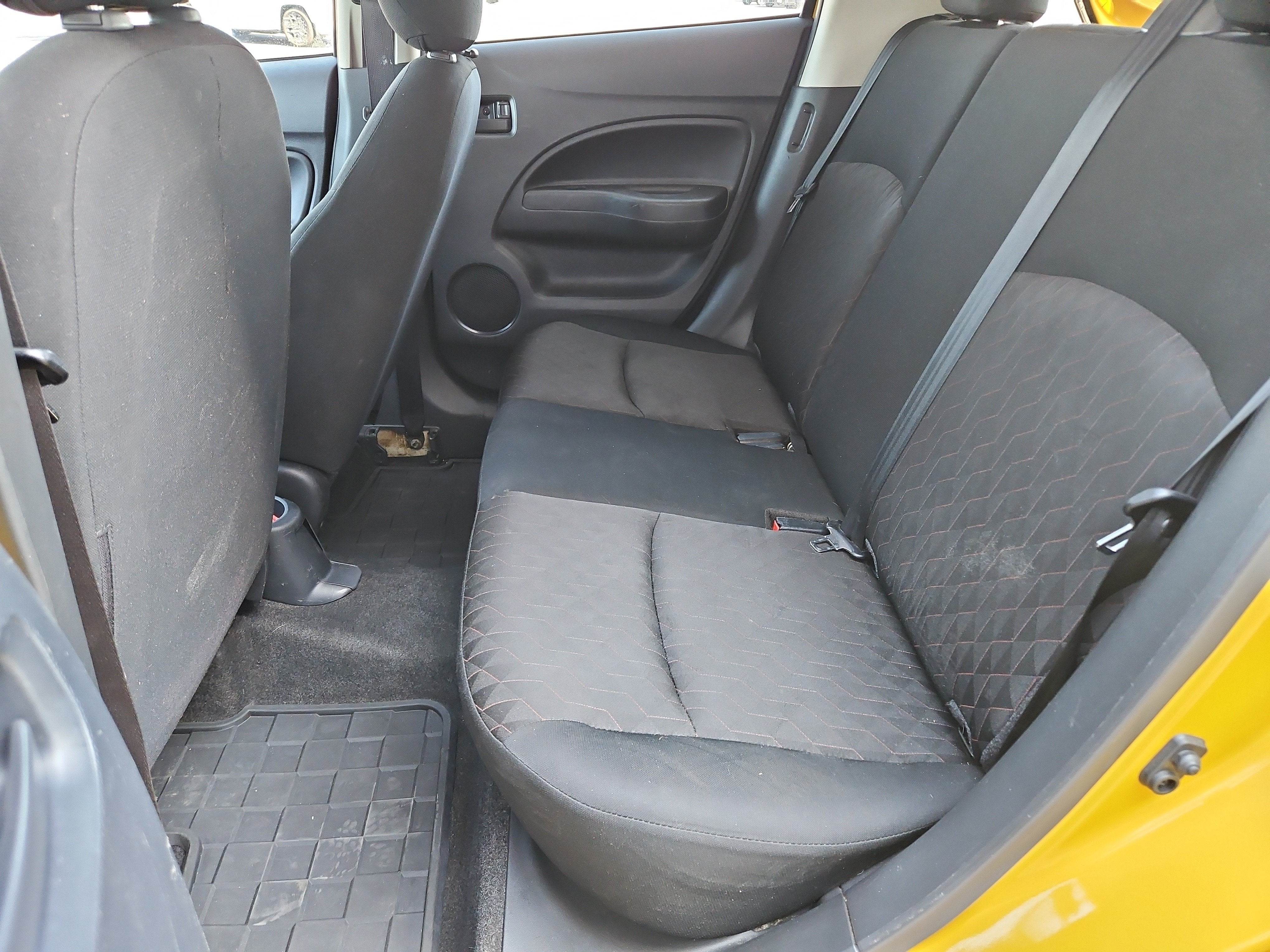 2024 Mitsubishi Mirage ES