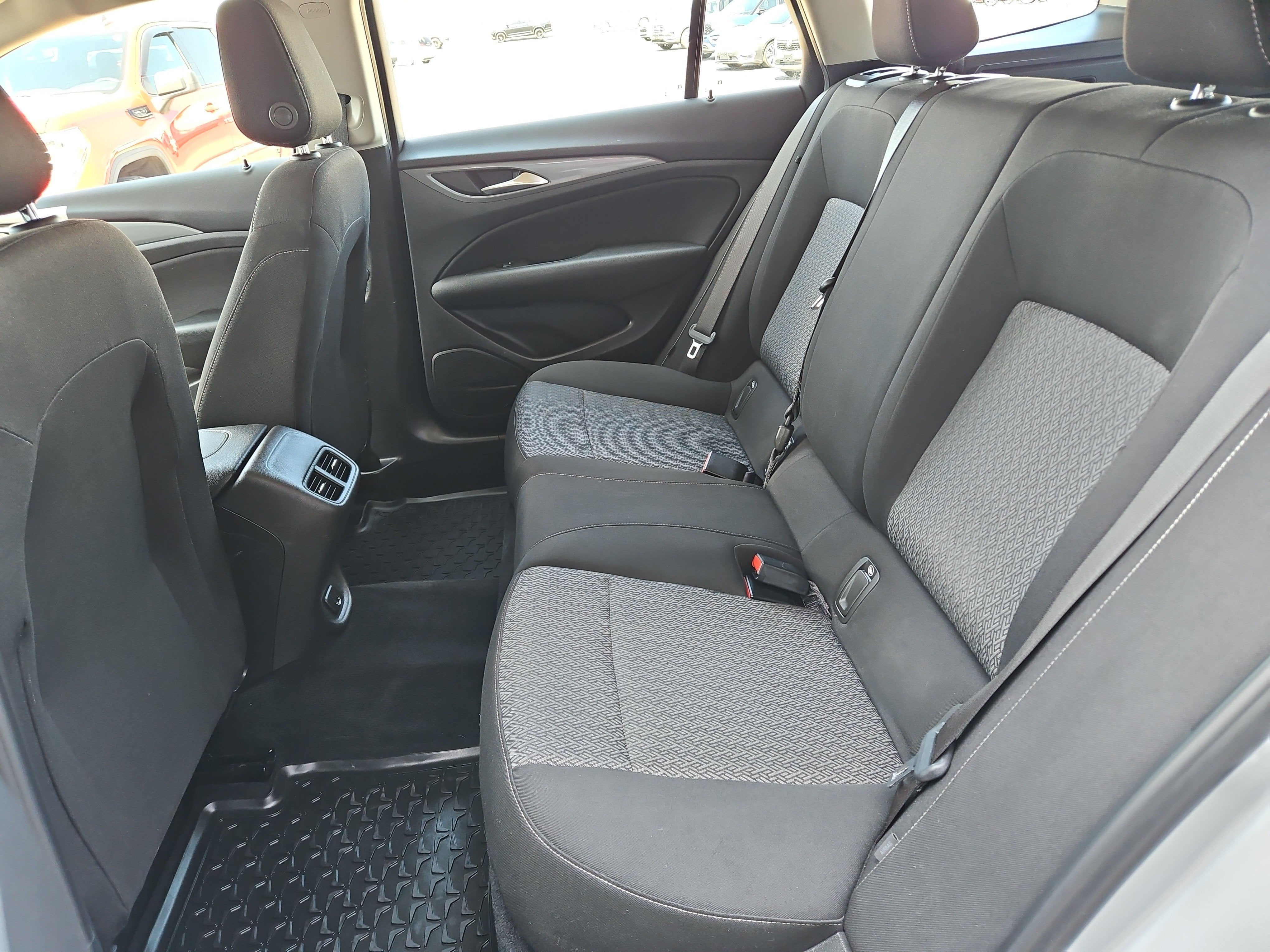 2019 Buick Regal TourX Preferred