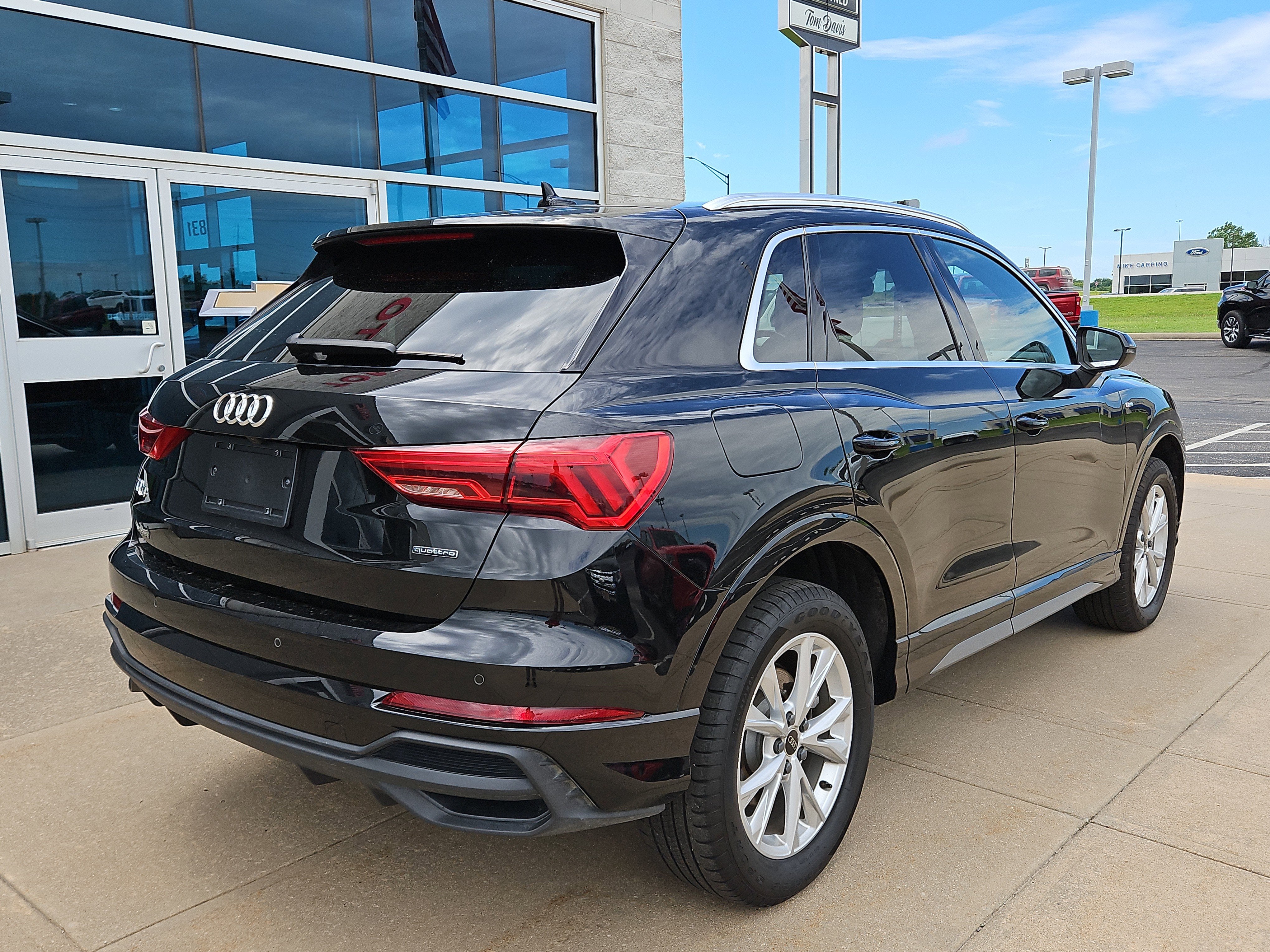 2025 Audi Q3 S line Premium