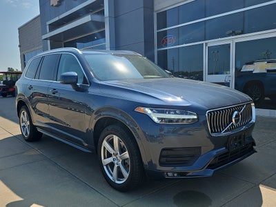 2021 Volvo XC90 Momentum
