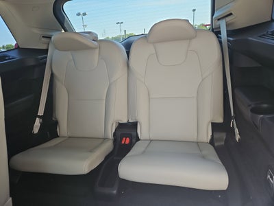 2021 Volvo XC90 Momentum