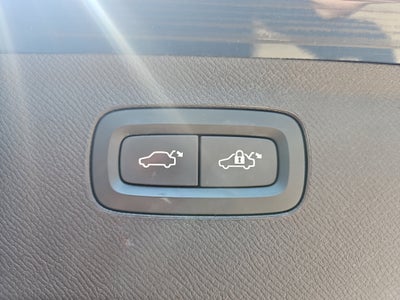 2021 Volvo XC90 Momentum