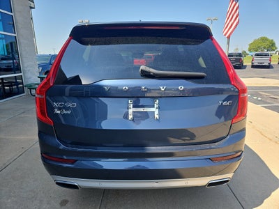 2021 Volvo XC90 Momentum