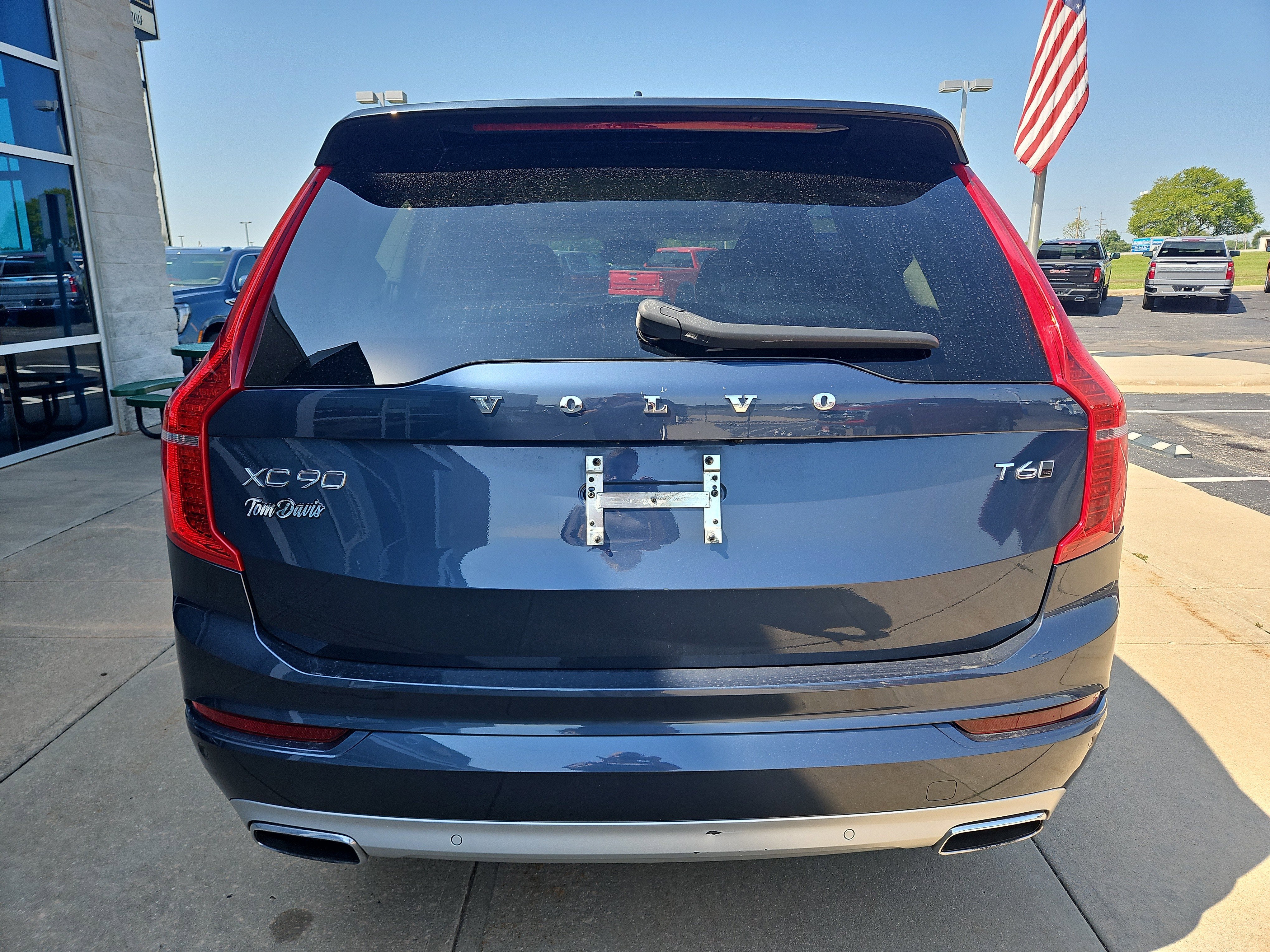 2021 Volvo XC90 Momentum