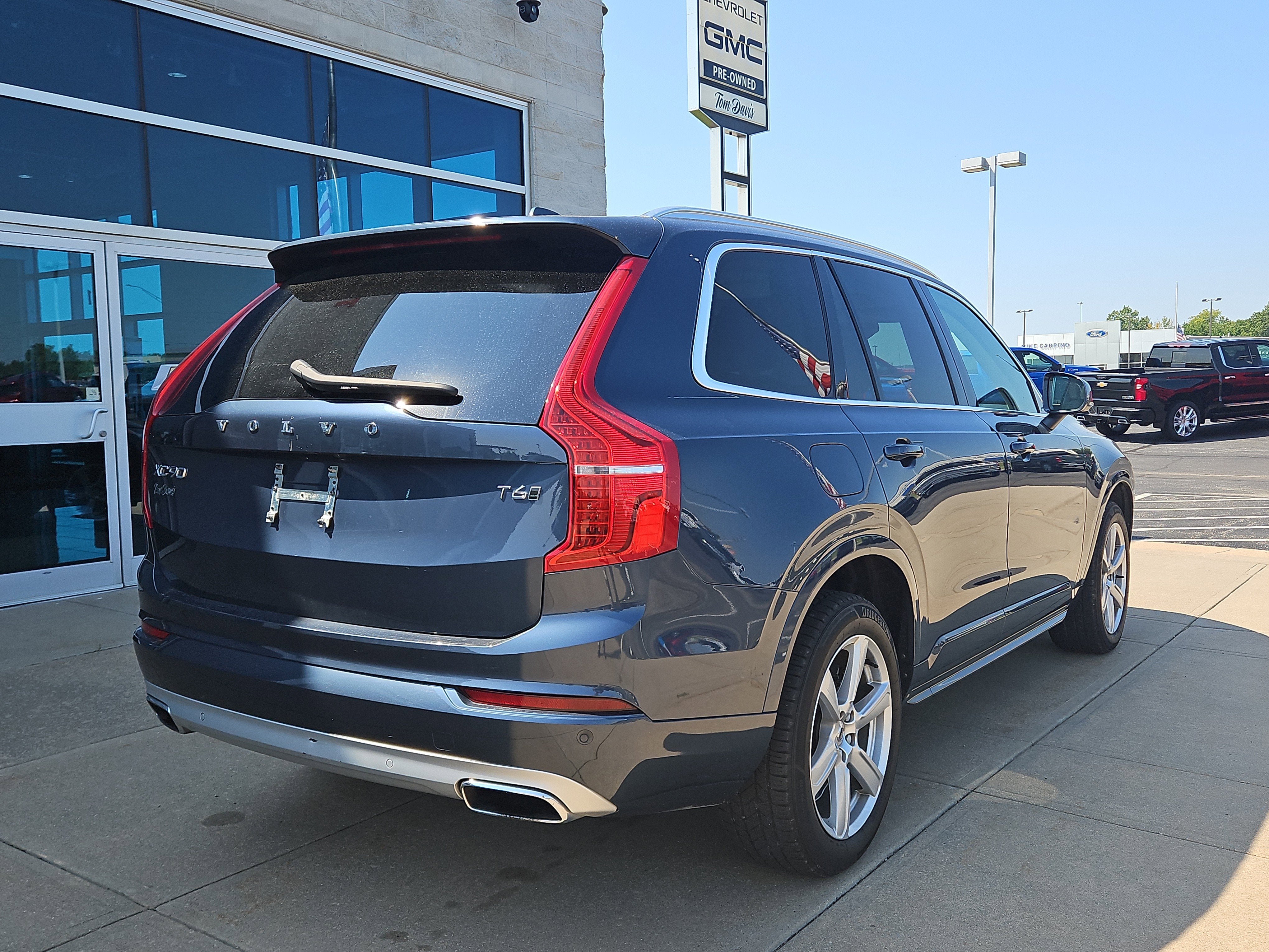 2021 Volvo XC90 Momentum