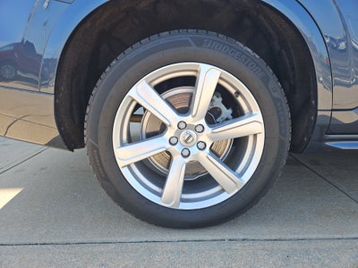 2021 Volvo XC90 Momentum