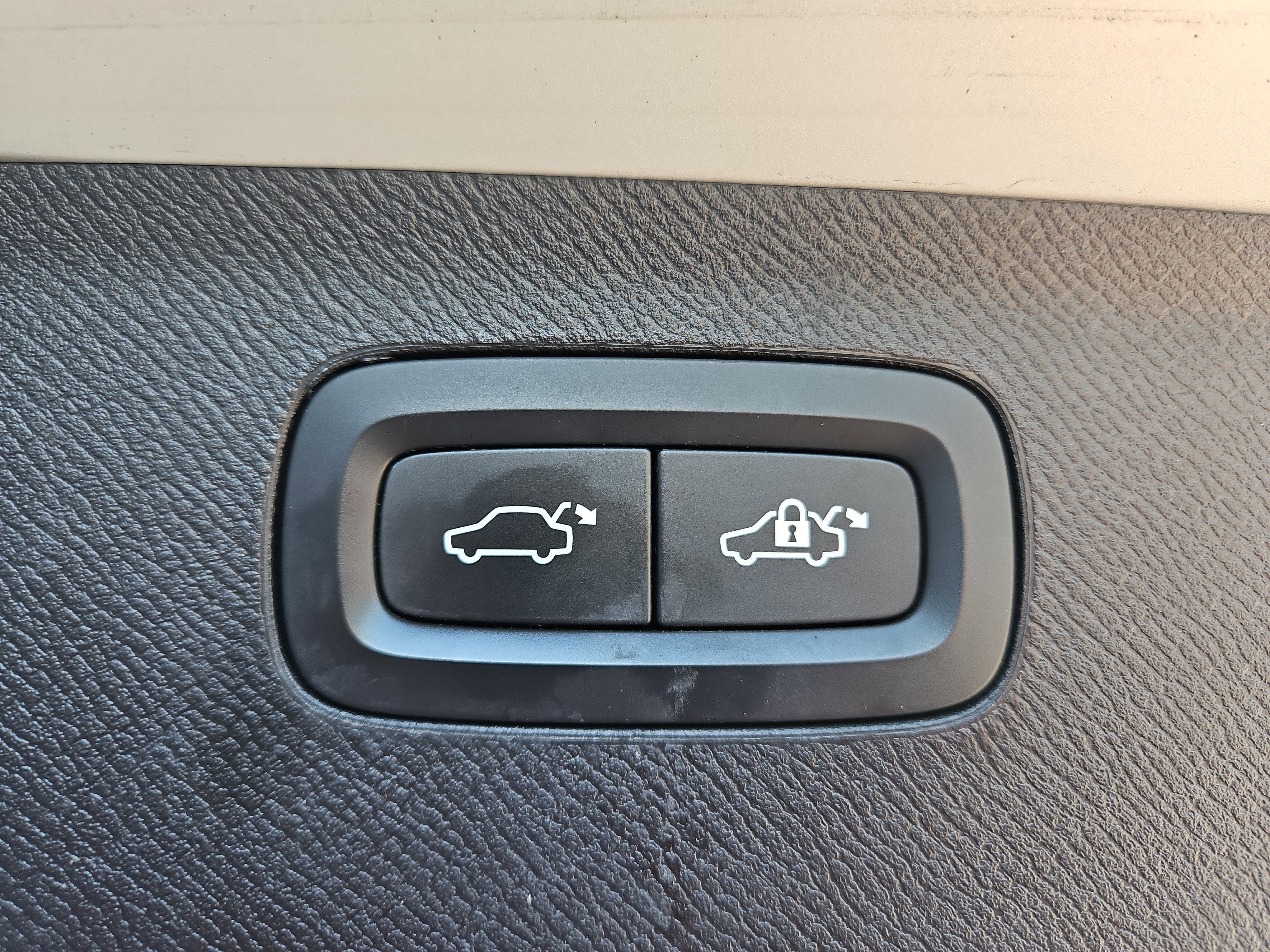 2020 Volvo XC90 Inscription